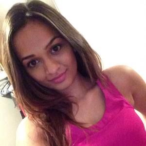 Meet your Posher, Dhruti